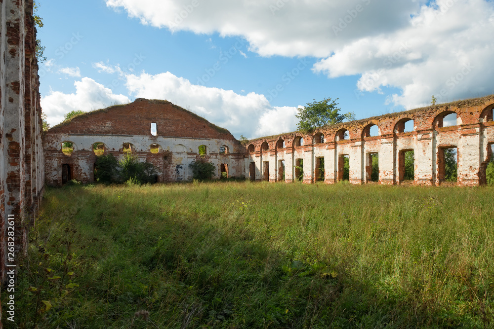 Ruined Complex military settlement of Count A. A. Arakcheev. The complex was built 1818-1825. Located in the village of Selishchi, Novgorod region Ruined Complex military settlement of Count A. A. Arakcheev. The complex was built 1818-1825. Located in the village of Selishchi, Novgorod region