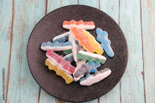 Cuadro en lienzo Bonbons crocodiles acidulés