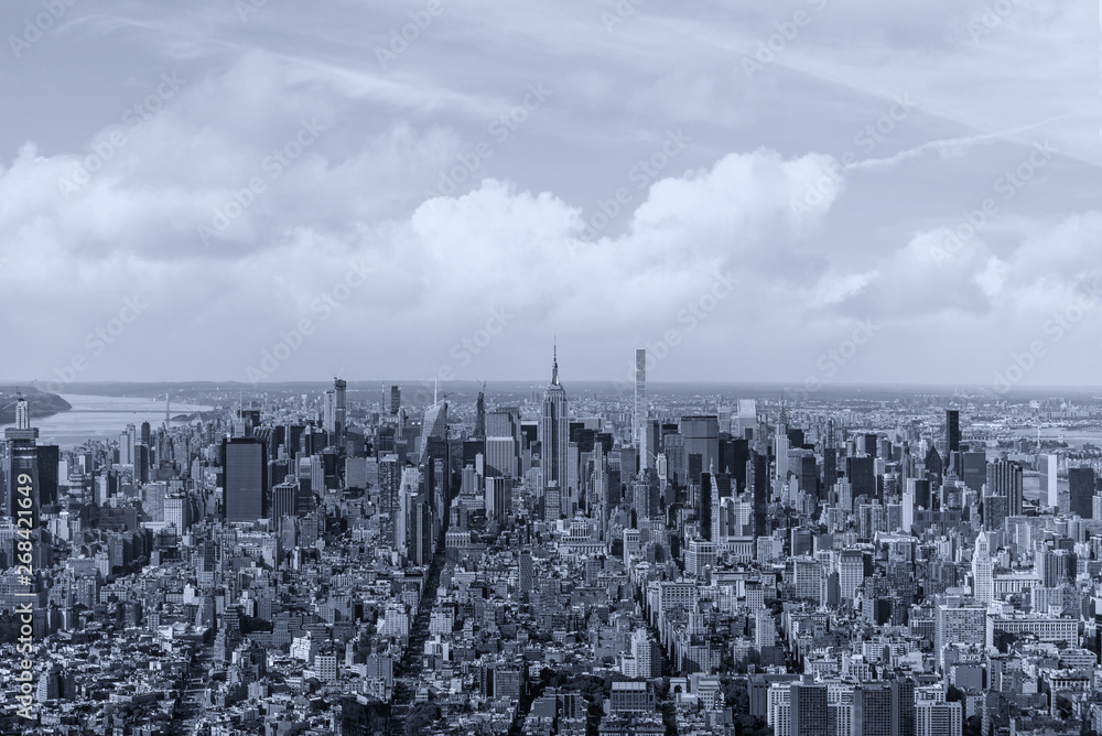 Fototapeta premium Aerial View of Manhattan with its skyscrapers