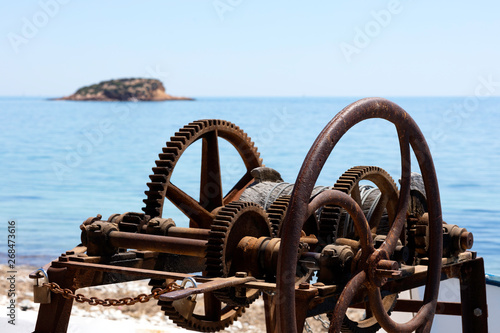 mechanism to drag the boats