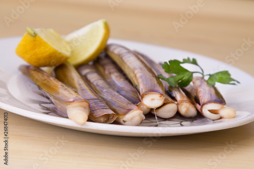 dish of razor clams