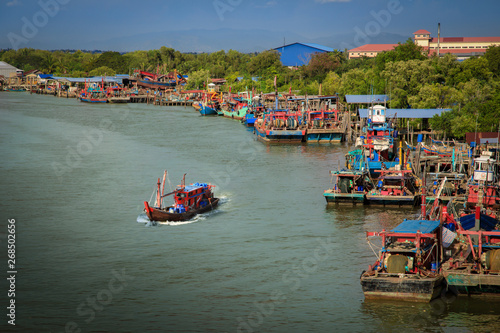 Фотография Fischereihafen mit Booten in Alor Setar, Malaysia