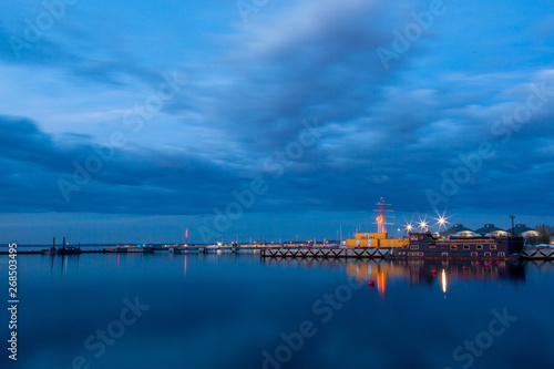 Lennusadama harbour at night 