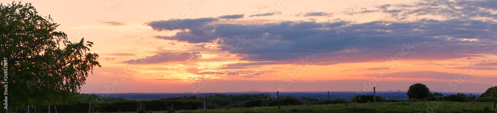 Sonnenuntergang Aske 15.05.19 Panorama 2