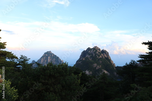 The Scenic Hills of HuangShan
