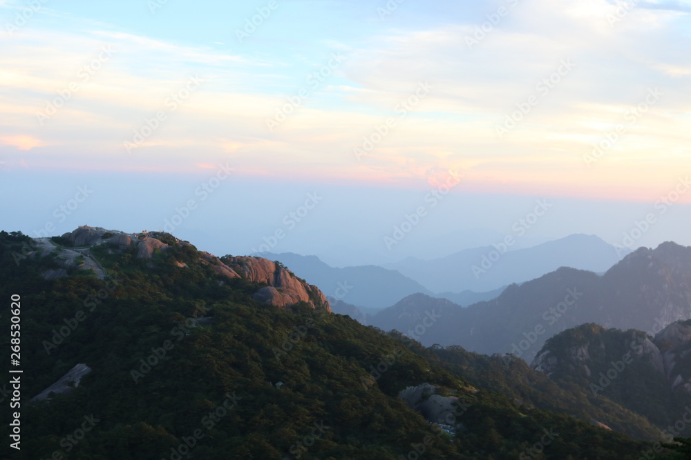 The Scenic Hills of HuangShan The Scenic Hills of HuangShan