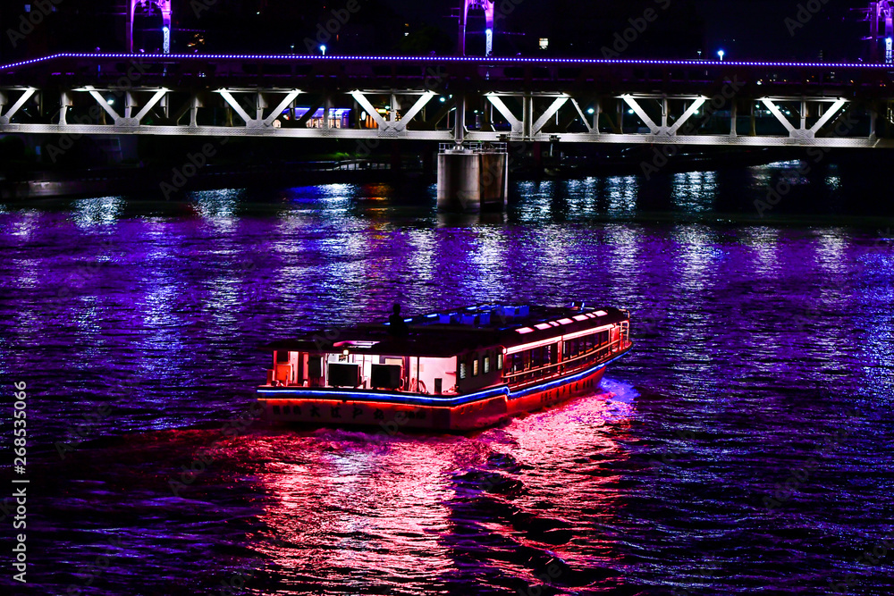 Fototapeta premium 船 夜景