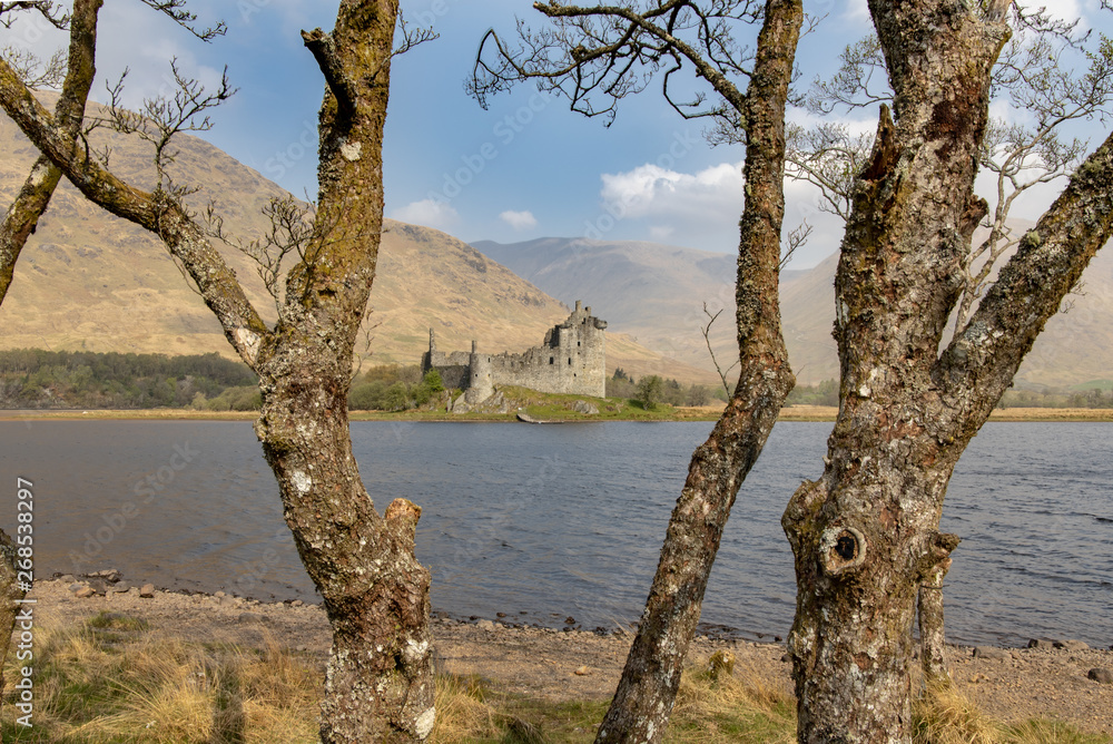 Kilchurn Castle at Loch Awe in the Highlands of Scotland Kilchurn Castle at Loch Awe in the Highlands of Scotland