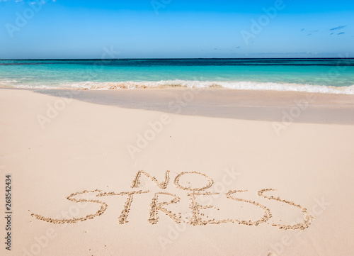 Foto No stress written on beautiful exotic beach.