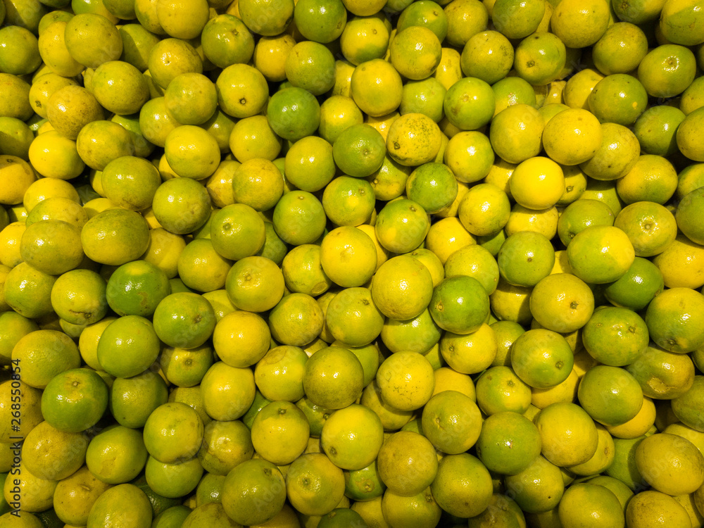 Green oranges on the market Green oranges on the market