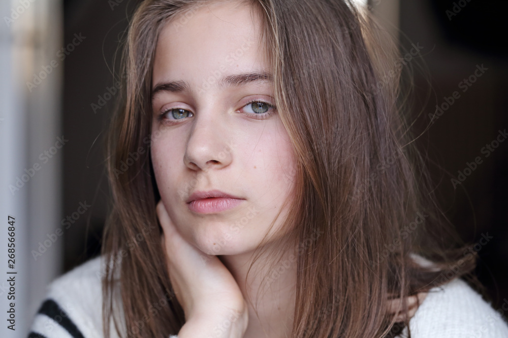 Portrait jeune adolescente Portrait jeune adolescente