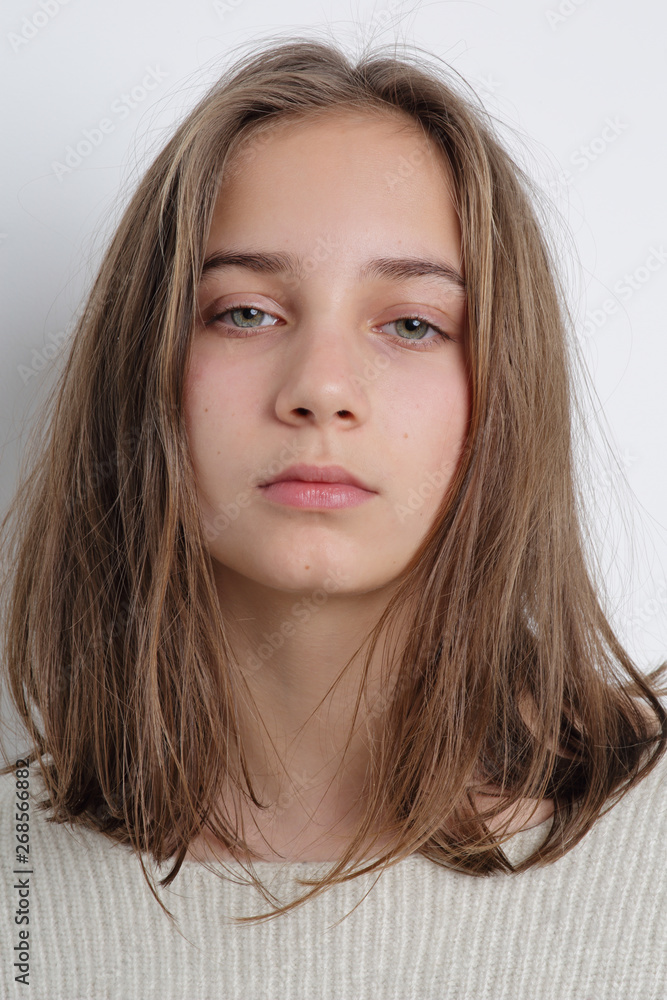 Portrait jeune adolescente Portrait jeune adolescente
