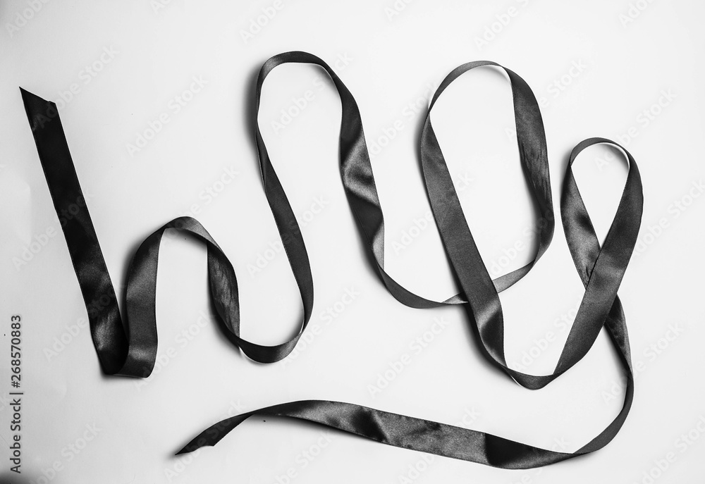 the lines matter sewing skill style celebration wallpaper White background smell the senses sensations calm soul Red thread Red line the lines matter sewing skill style celebration wallpaper White background smell the senses sensations calm soul Red thread Red line