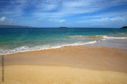 Big Beach, Makena State Park - Maui, Hawaii © jerzy