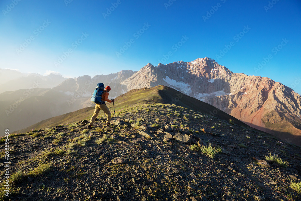 Fototapeta premium Hike in Fann mountains