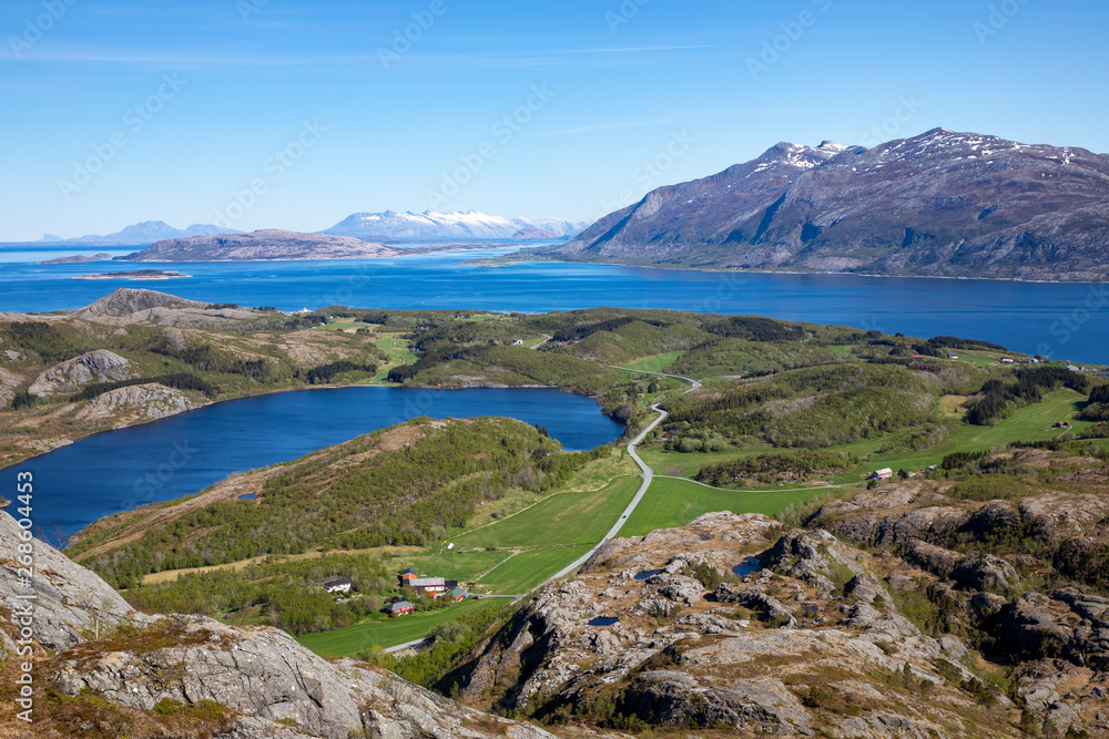 On the hiking trail Mofjellet