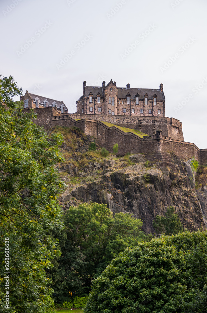 Edinburgh castle from King's Stables Road
