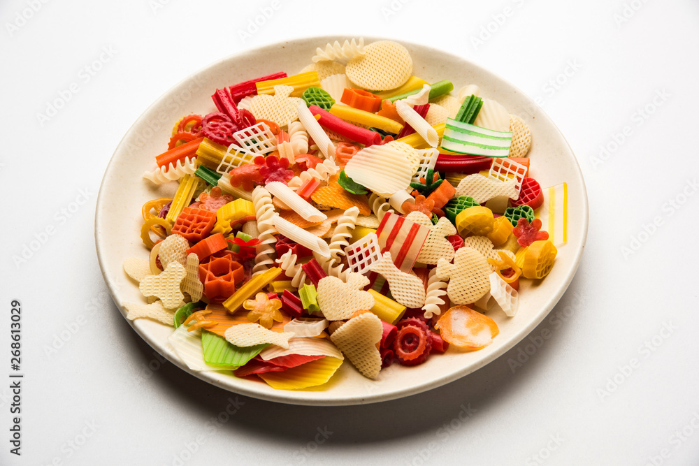 Snack pellets are non-expanded products made with raw materials like cereals, potatoes or vegetable powders, later processed using frying, hot air baking. multicoloured / shaped ready-to-eat snacks Snack pellets are non-expanded products made with raw materials like cereals, potatoes or vegetable powders, later processed using frying, hot air baking. multicoloured / shaped ready-to-eat snacks