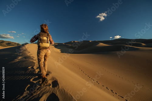 A tourist traveled through the desert