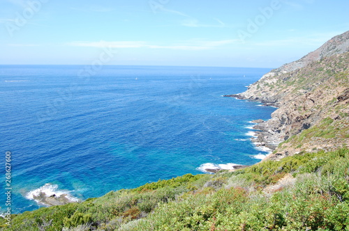 Côte rocheuse de Corse