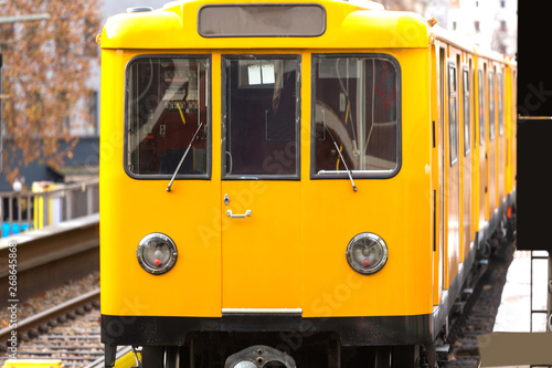 Canvas Print yellow urban city train in berlin germany