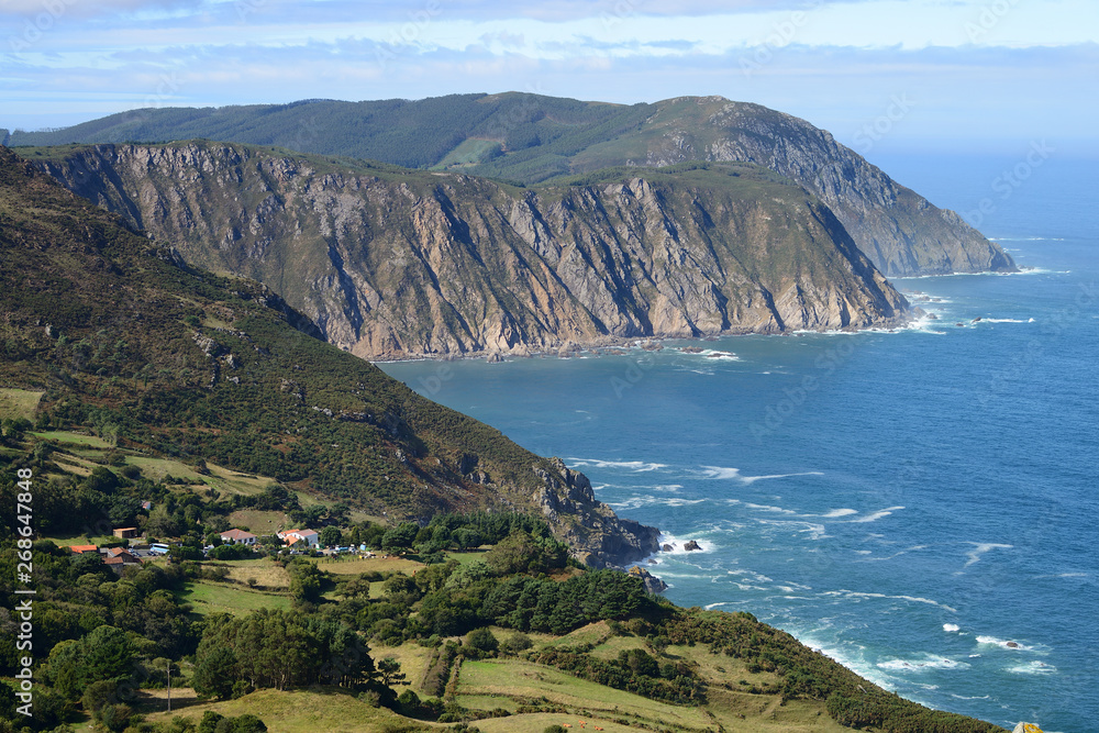 Mirador O Cruceiro close to Cape Ortegal on the northern coast of Galicia, Ortigueira, Spain, Europe