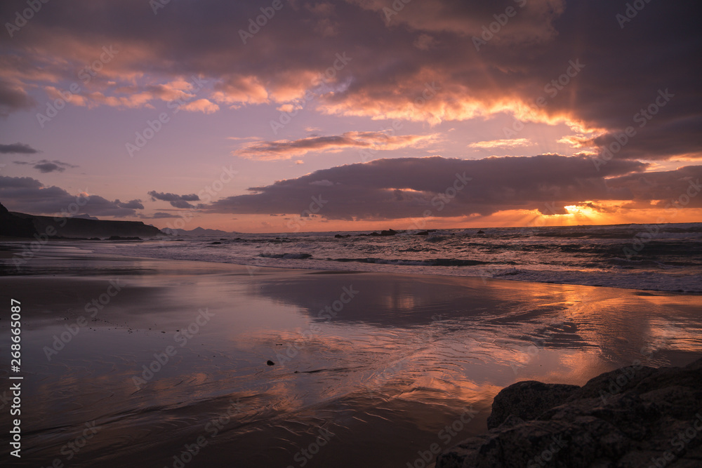 Obraz premium sunset on the beach