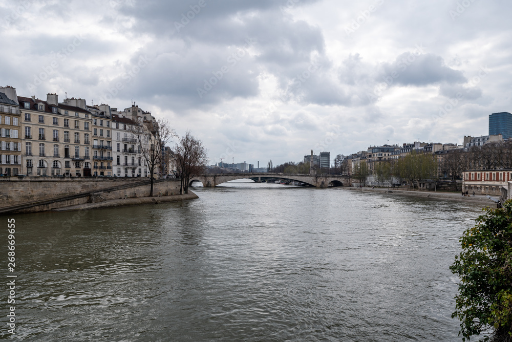 Naklejka premium Île de la cité