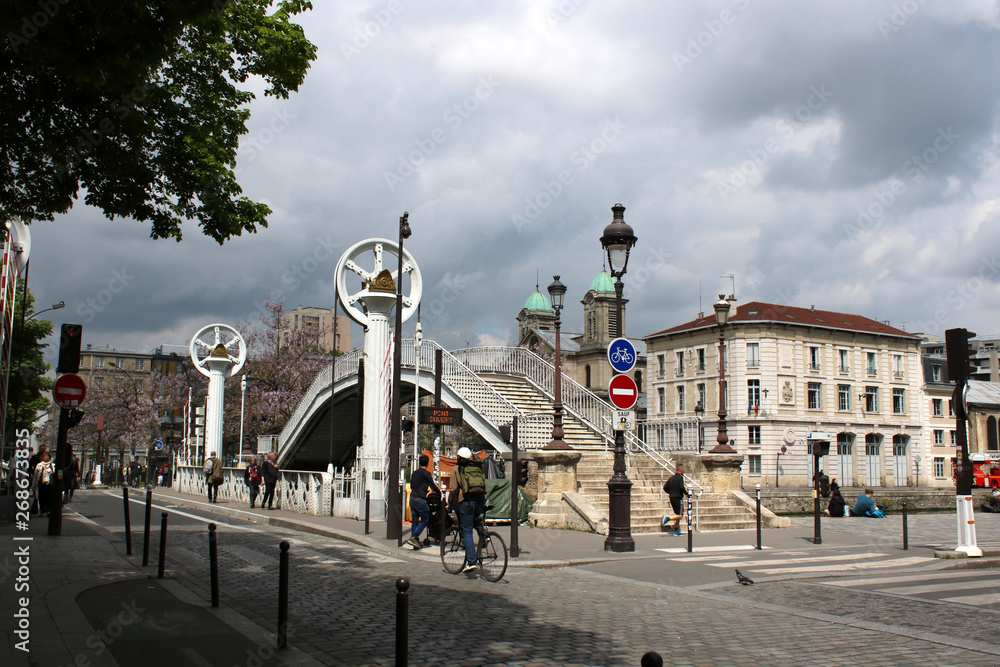 Paris - Pont Levant de la Rue de Crimée