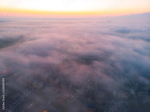 City under the fog © Jurand