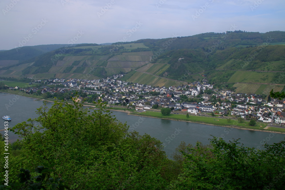 Blick auf Leutesdorf am Rhein 