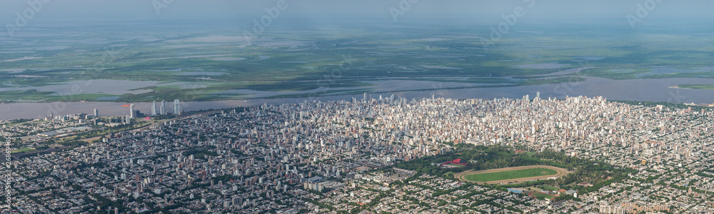 Naklejka premium Aerial image showing the skyline and extent city of Rosario