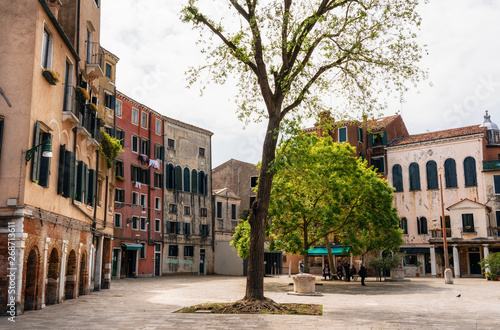 Photos Main square The Venetian Ghetto or Campo del Ghetto Nuovo, Venice, Italy
