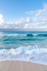 Canvas schilderij Blauw Idyllisch Caribisch strand op Barbados  © lemanieh