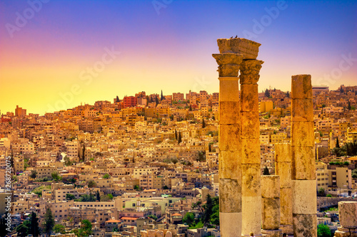 Cuadro en lienzo Temple of Hercules at Amman Citadel in Amman, Jordan.