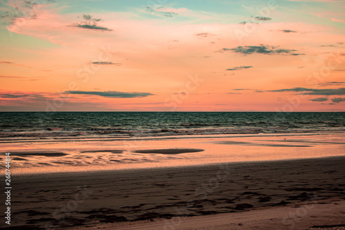 Fototapeta Naklejka Na Ścianę i Meble -  sunset on the beach