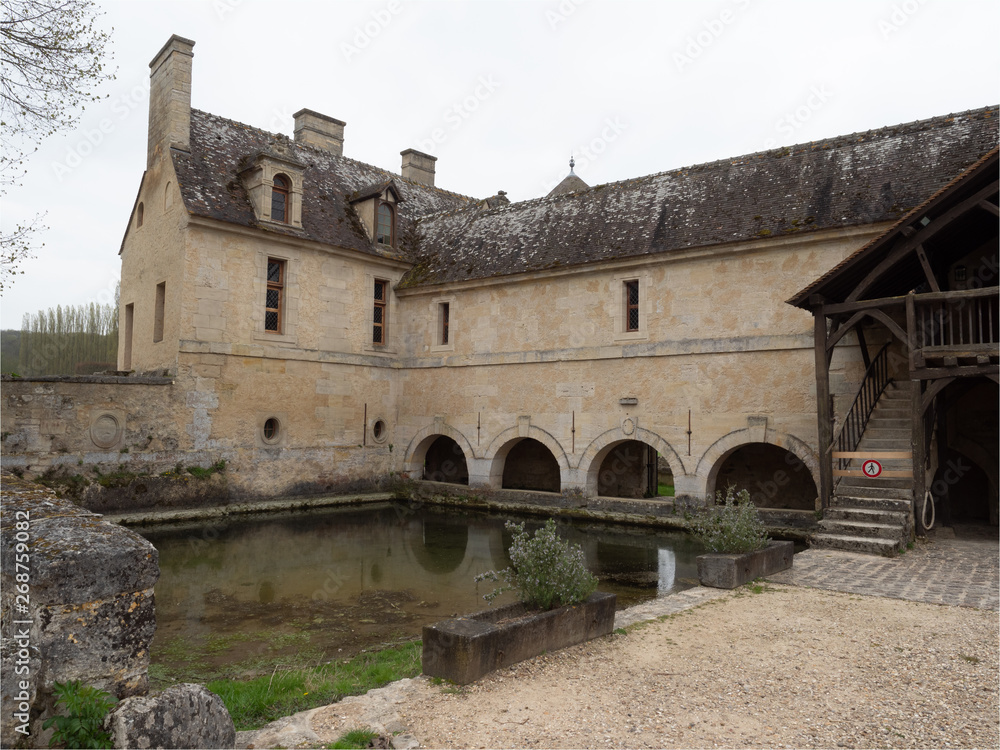 les écuries du château de Villarceaux dans le Val d'Oise en France