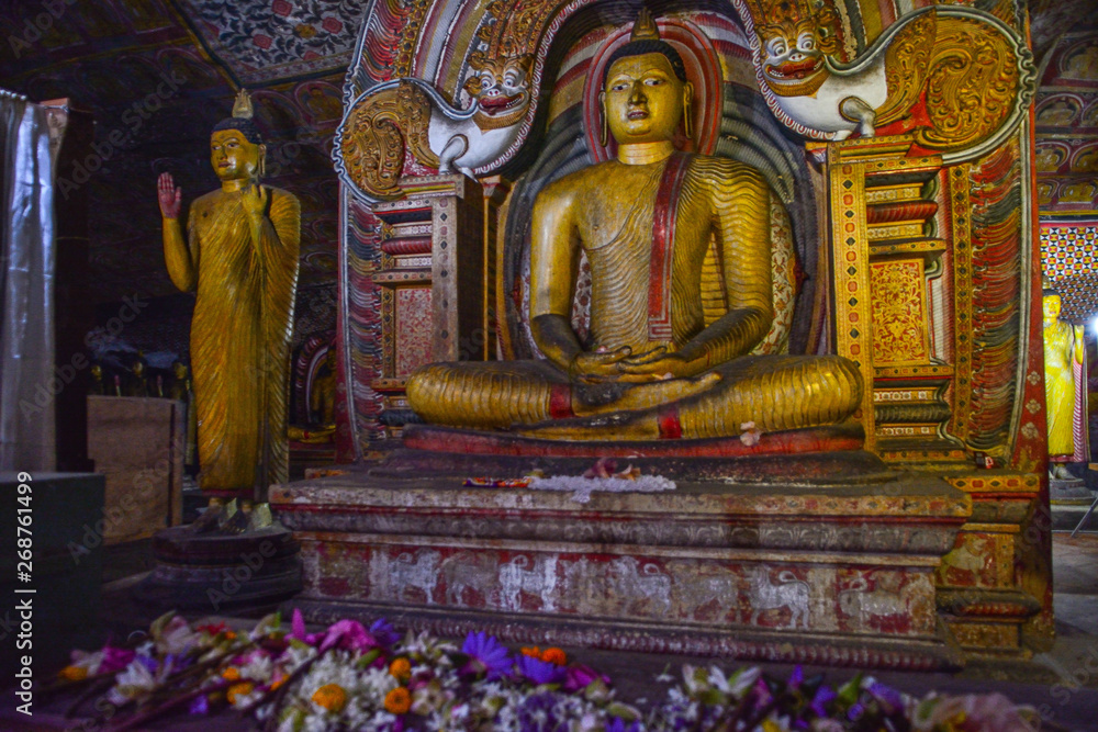 Sri Lanka Dambulla cave temple