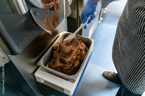 Fotografia, Obraz Gelato ice-cream preparation