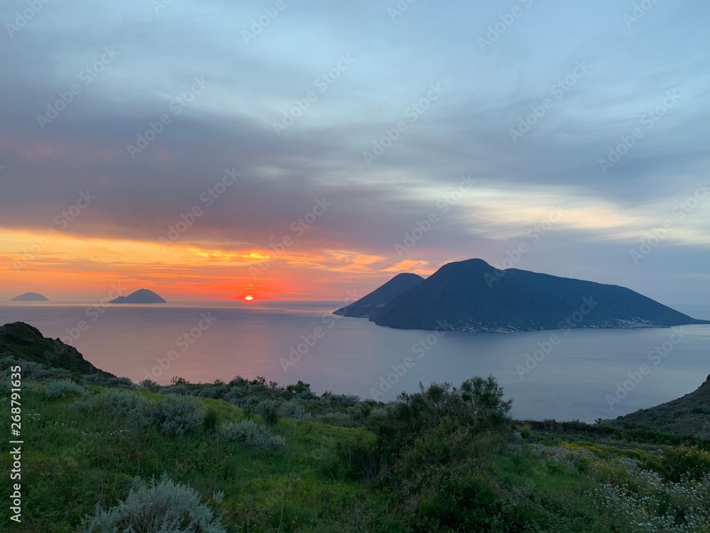 Obraz premium Panorama tramonto isole landscape sunset italia