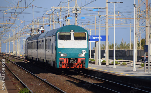 Zug auf Sizilien