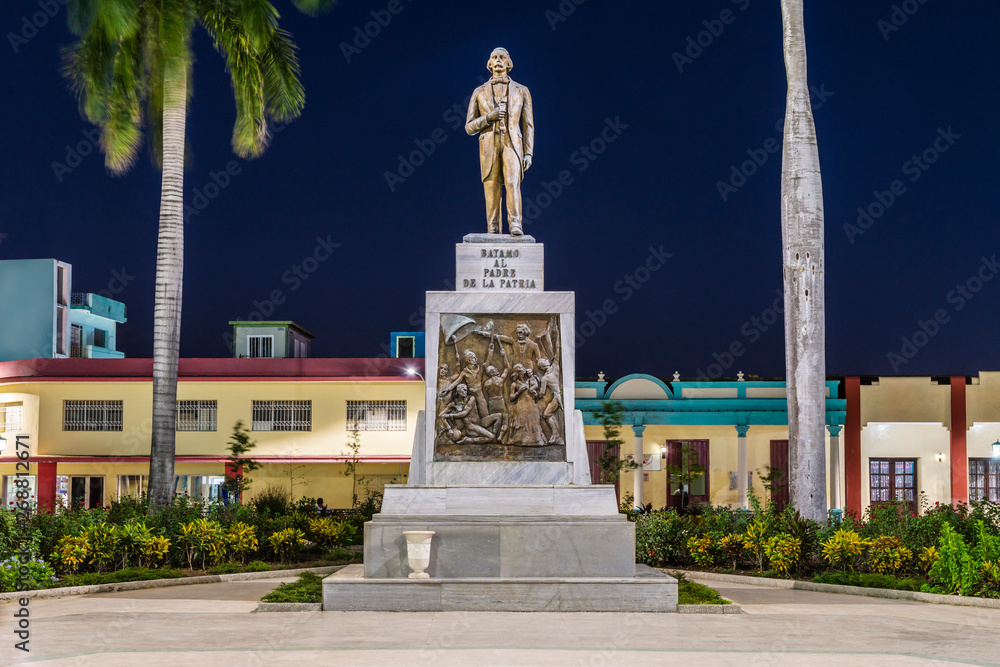 Kuba, Bayamo;  Statue von 