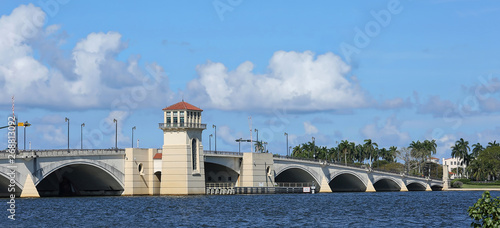 Obraz na płótnie Royal Park Draw Bridge as seen from Flagler Avenue in downtown West Palm Beach