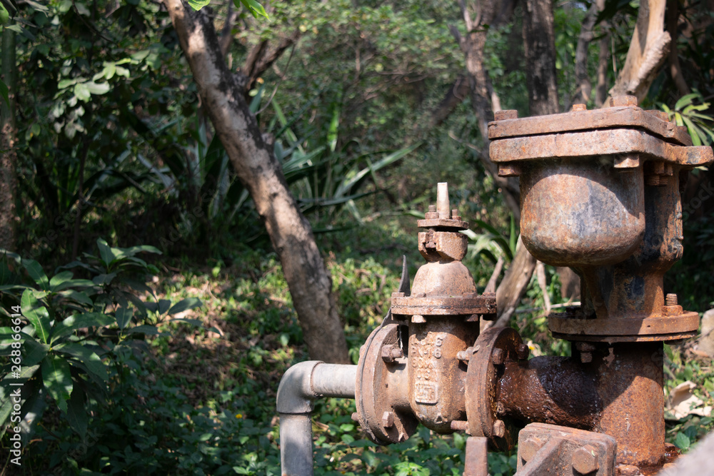 Old water metal pump