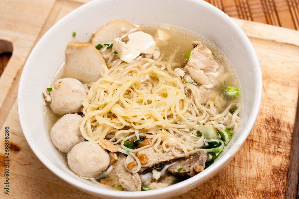 pork noodle style thai