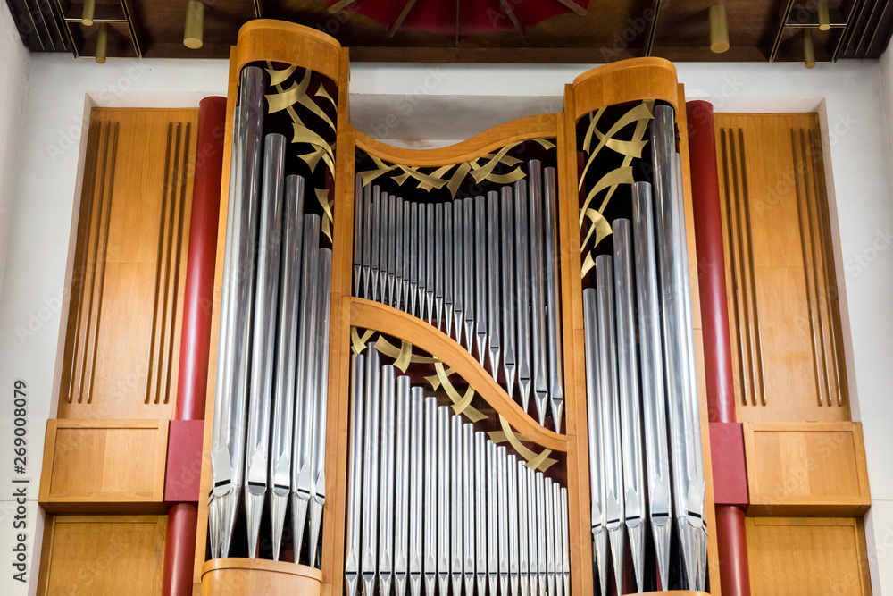 Organ Type Instruments