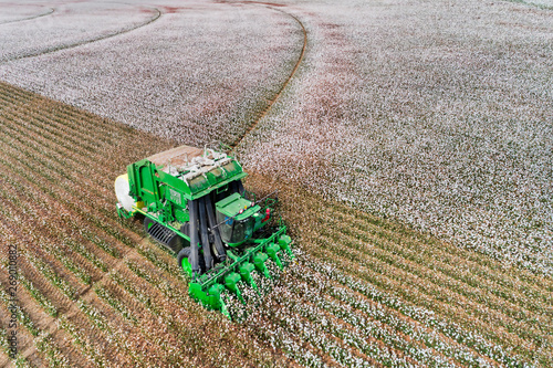 D Cotton Combine Front Above close photo