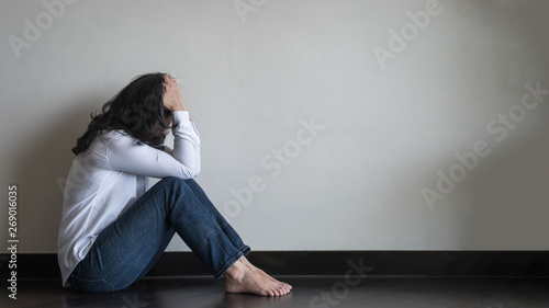 Cuadro en lienzo Panic attack woman, stressful depressed emotional person with anxiety disorder m