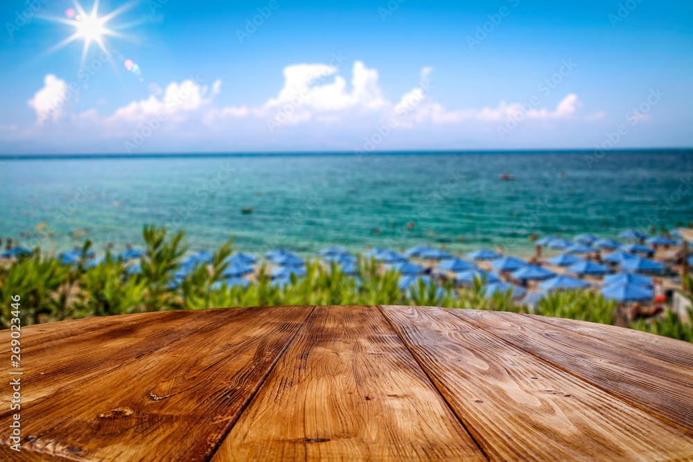 Fototapeta premium Desk of free space and summer beach background 