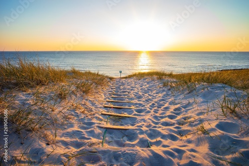 Strand  bergang zur Nordsee - D  nemark